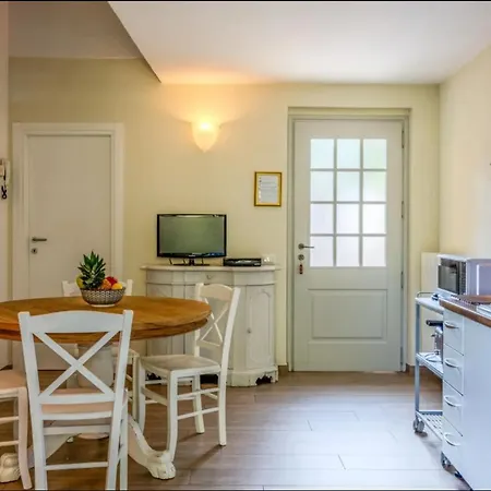 Apartment Luxury La Pianca - Pool And Terrace View